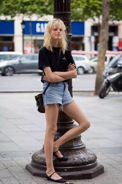 成人短裤裤腿卷法视频,打造时尚潮流穿搭