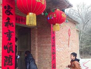 成人礼跪拜长辈视频,成人礼跪拜长辈，青春致敬传统仪式