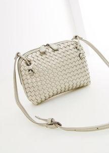 好看的成人编织斜挎包视频,跟随视频教程学技巧