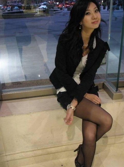 趣味成人红色丝袜视频,红色风情下的成人趣味瞬间